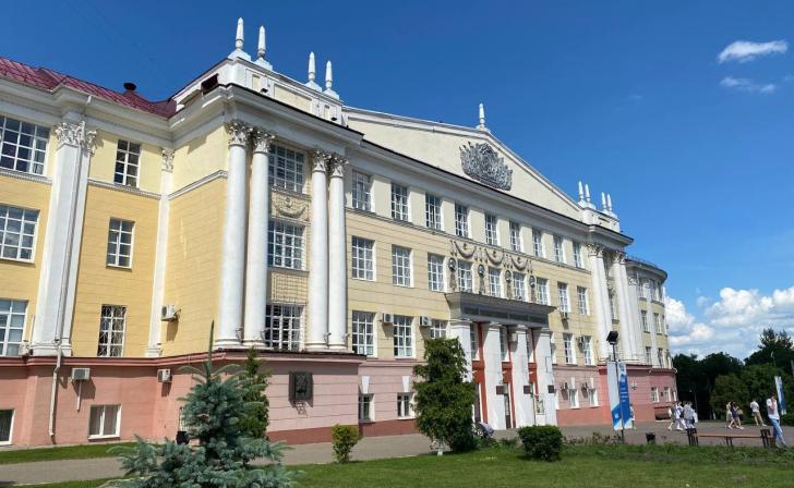 В Курске получили дипломы выпускники ординатуры КГМУ