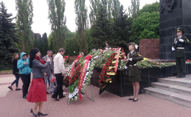 В Курской области планируют выплатить по 5 тысяч рублей «детям войны» В Курской области планируют выплатить по 5 тысяч рублей «детям войны»