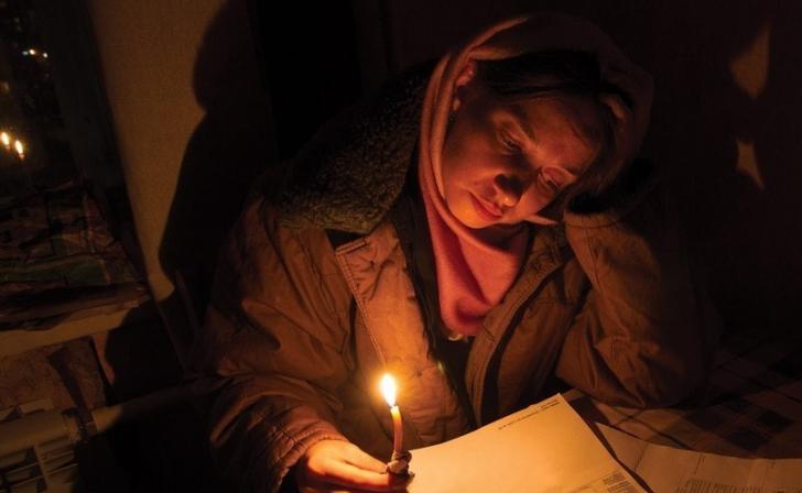 В Курской области из-за непогоды без света осталось более 6 тысяч жителей