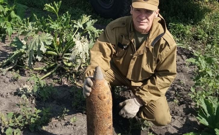 В Тимском районе Курской области обнаружили артснаряд