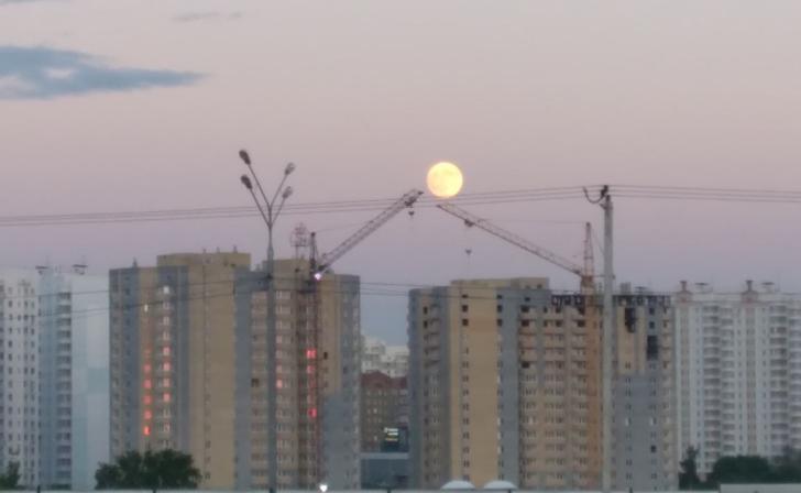 Курский губернатор поздравил специалистов отрасли с Днём строителя Курский губернатор поздравил специалистов отрасли с Днём строителя