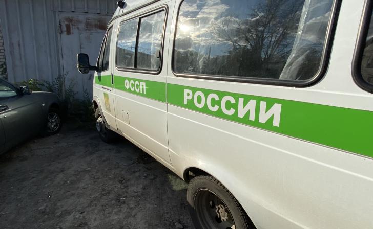 Курянка выплатила долг по аренде районной администрации в Крыму после ареста автомобиля