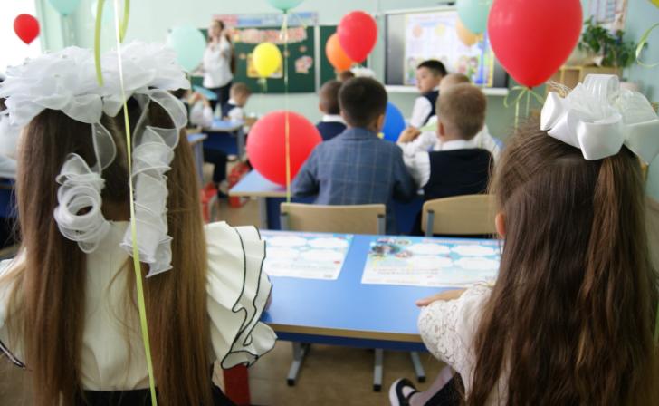 Сколько стоит собрать ребёнка в школу в 2023 году в Курской области