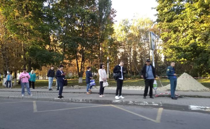 В Курске убрали остановочный комплекс возле ЮЗГУ