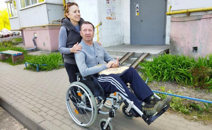 В Курске «афганец»-колясочник не дожил до обещанного пандуса В Курске «афганец»-колясочник не дожил до обещанного пандуса