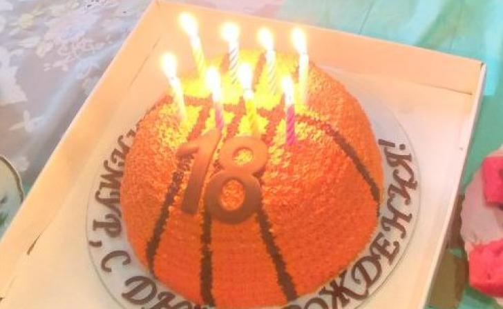 Курские кондитеры за полгода напекли более 1,6 тысяч тонн печенья, тортов и пирожных