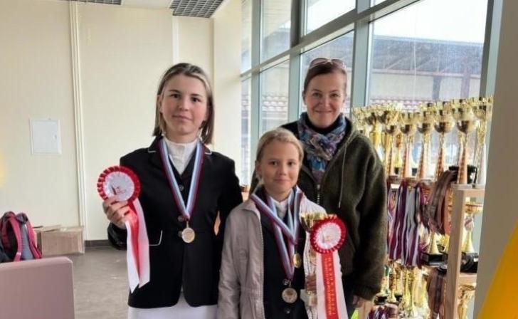 Дочь мэра Курска Ксения Куцак завоевала 6 медалей Кубка федерации конного спорта