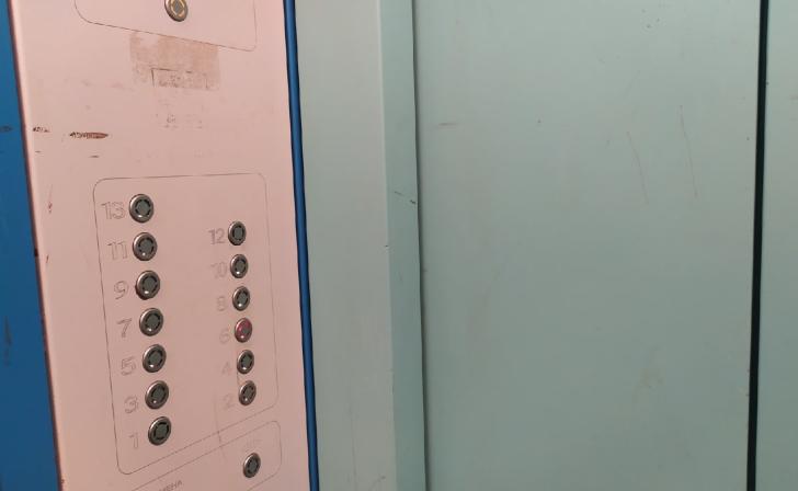 В Железногорске до апреля 2024 года заменят 169 лифтов