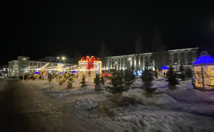 В Курске платную парковку на Красной площади перекрыли до 19 января