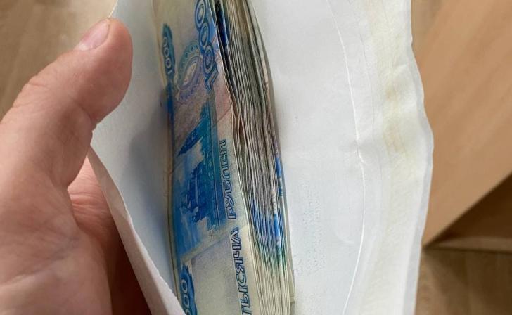 В Курской области врач ЦРБ оштрафован за взятки на 3 млн рублей