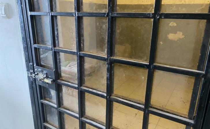 В Курске ранее судимого мужчину осудили за избиение знакомой