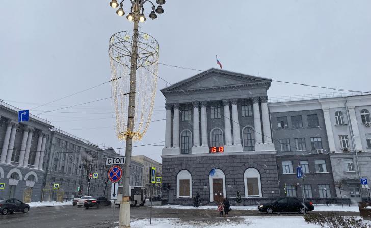 В Курске в 2023 году средняя зарплата на предприятиях составила 51,9 тысяч рублей