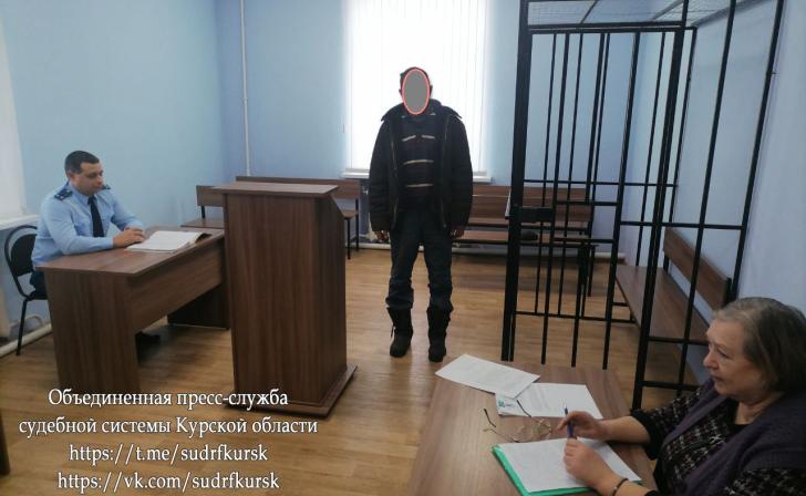 В Курской области мужчина дважды повредил надгробия родственников ненавистного соседа