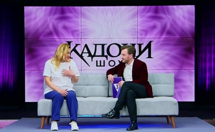 Курянка, которая проходит лечение после «уколов красоты», приняла участие в программе «Кадони шоу» Курянка, которая проходит лечение после «уколов красоты», приняла участие в программе «Кадони шоу»