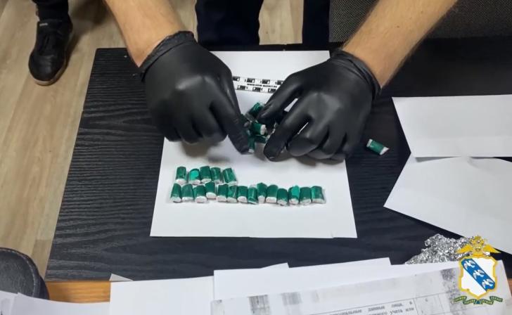 В Железногорске задержан 25-летний парень с 46-ю граммами мефедрона