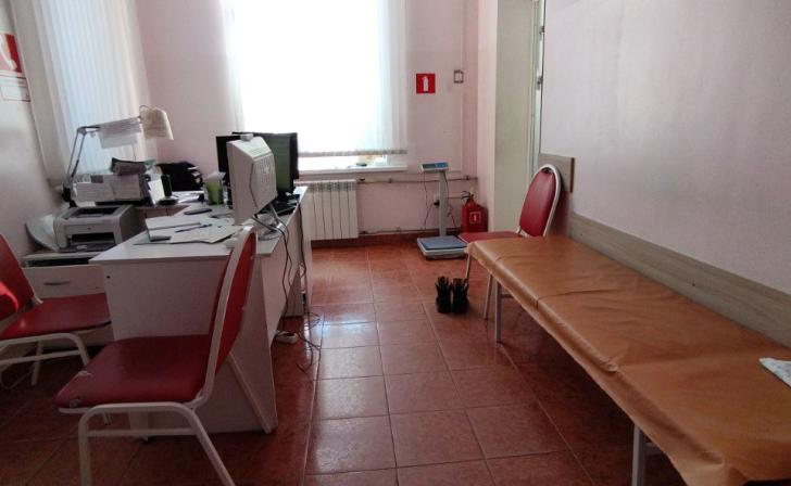 Врачи курской облбольницы осмотрели 58 пациентов в посёлке Солнцево