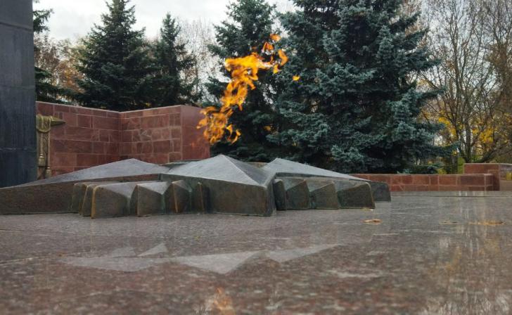 Курян приглашают на поэтический вечер, посвященный освобождению города Рабоче-Крестьянской Красной Армией