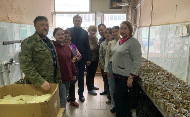 Курские студенты изготовили партию блиндажных окопных свечей