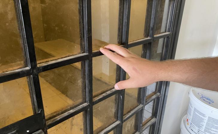 За избиение сожительницы и сотрудника полиции курянина отправили в колонию-поселение