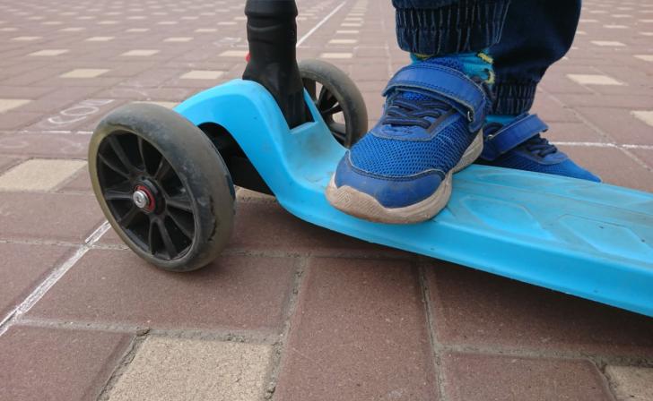 В Воронеже электросамокаты с двумя пассажирами будут тормозить с помощью искусственного интеллекта В Воронеже электросамокаты с двумя пассажирами будут тормозить с помощью искусственного интеллекта