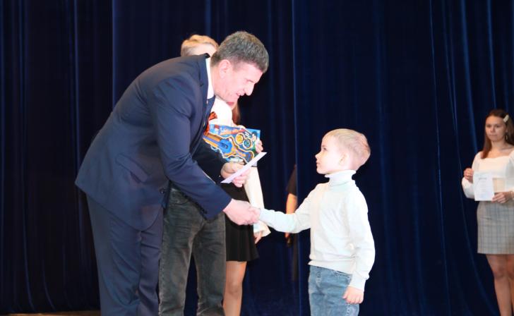 В Железногорске наградили победителей детского конкурса «Жемчужина КМА»
