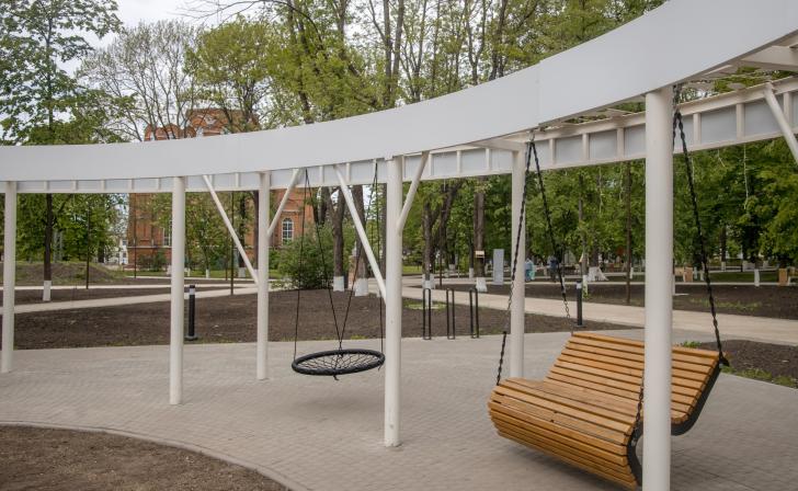 Курский губернатор заверил, что в парке Юных пионеров в Обояни устранили недочёты