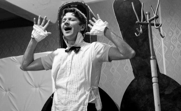 Актер курского драмтеатра Евгений Сетьков о моноспектакле «Контрабас»: «Хочу, чтобы зритель размышлял»