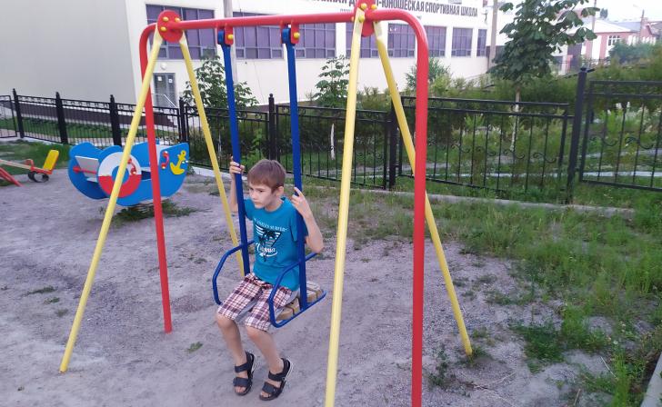 В Курске 33% детей опрошенных родителей проведут летние каникулы дома