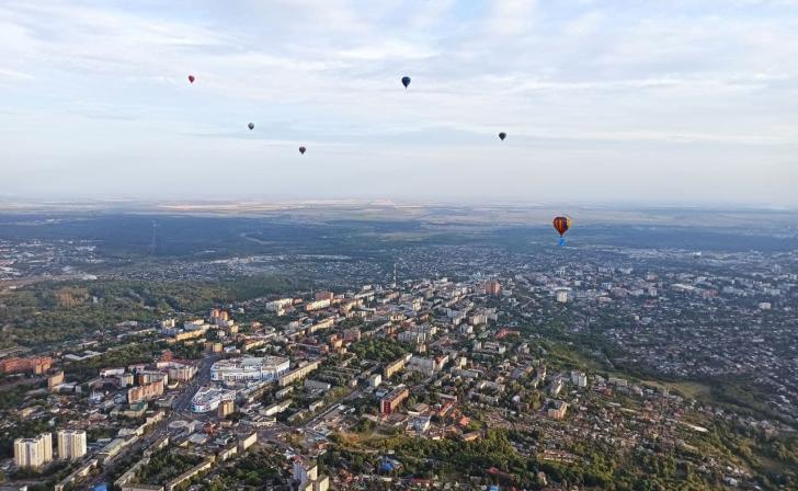 Курян предупредили о воздушных шарах со взрывчаткой