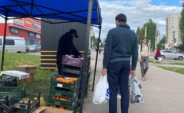 В Курске выявили 7 уличных торговцев продуктами