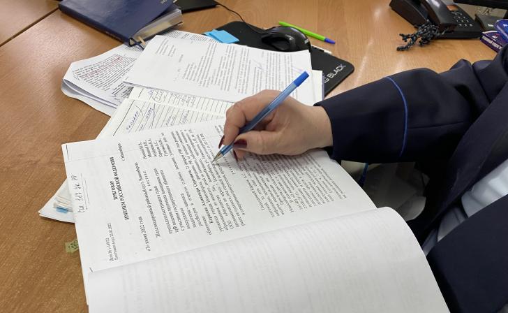 В Курске сотрудницу полиции осудили за фальшивый протокол