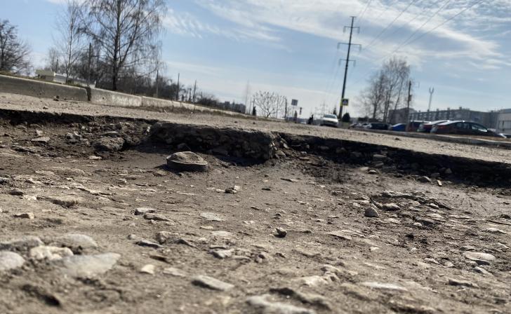 В Курске комитет дорожного хозяйства оштрафовали на 200 тысяч за ямы и выбоины В Курске комитет дорожного хозяйства оштрафовали на 200 тысяч за ямы и выбоины