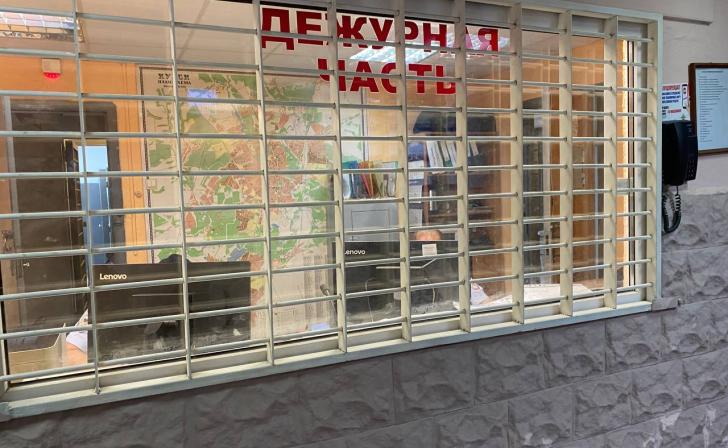 В Железногорске полицейские раскрыли кражу продуктов из торгового павильона В Железногорске полицейские раскрыли кражу продуктов из торгового павильона