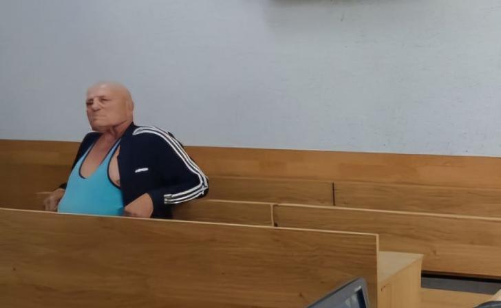 Курянка выпрыгнула с балкона, чтобы сбежать от знакомого, угрожавшего ей убийством