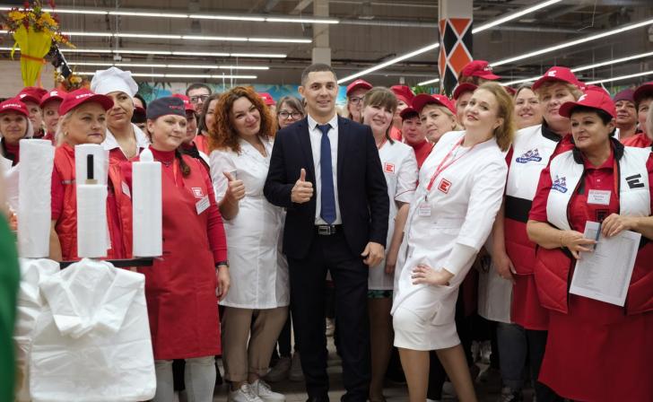 «С праздником, с Днём торговли!» «С праздником, с Днём торговли!»