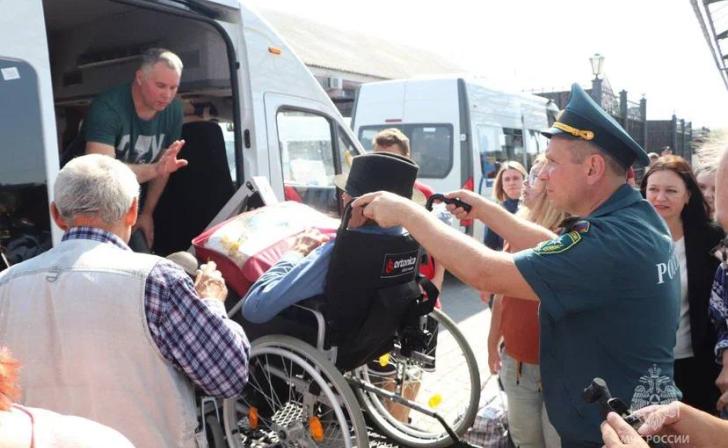 Более 130 курян, в том числе 30 маломобильных, прибыли в Тамбов.