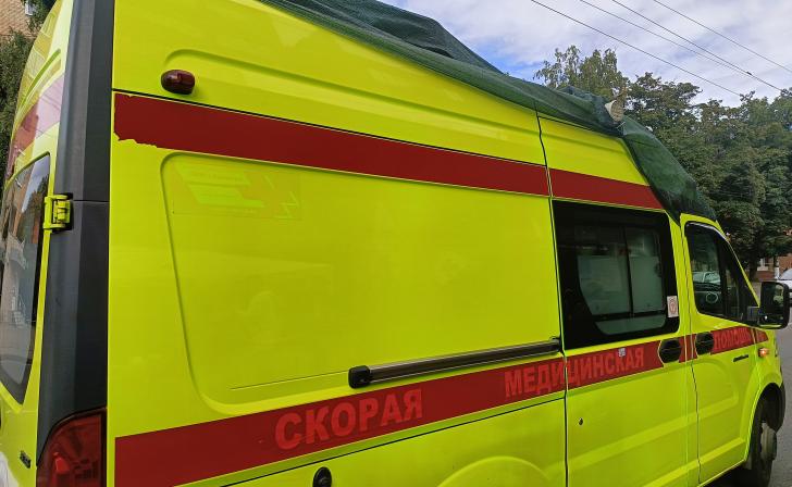 В Курской области из-за атаки украинского коптера погибла женщина и ранены двое мужчин