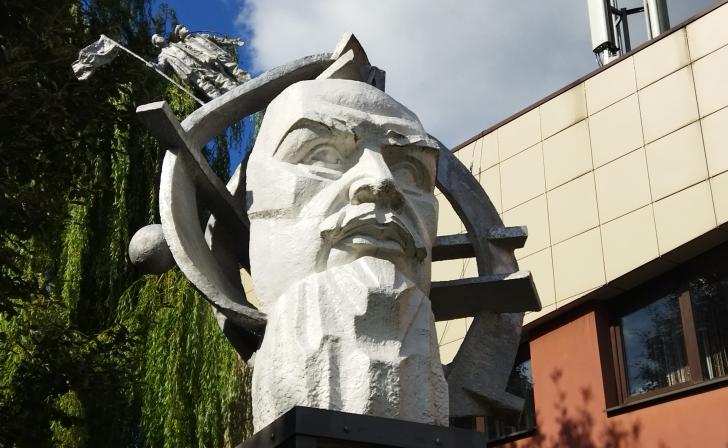 В Курчатове в часы пик будут закрывать дорогу для личного транспорта