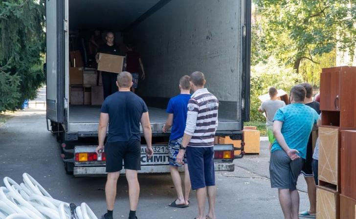 Российский государственный аграрный университет передал гуманитарную помощь для переселенцев