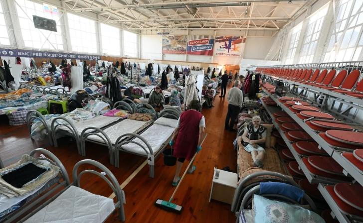 Как живут в ПВР эвакуированные из курского приграничья