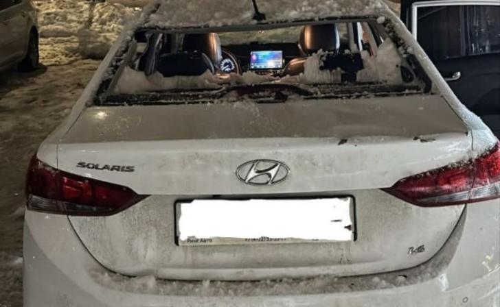 Неубранные снег и лед обошлись «Центру материального обеспечения» в 218 тысяч рублей Неубранные снег и лед обошлись «Центру материального обеспечения» в 218 тысяч рублей