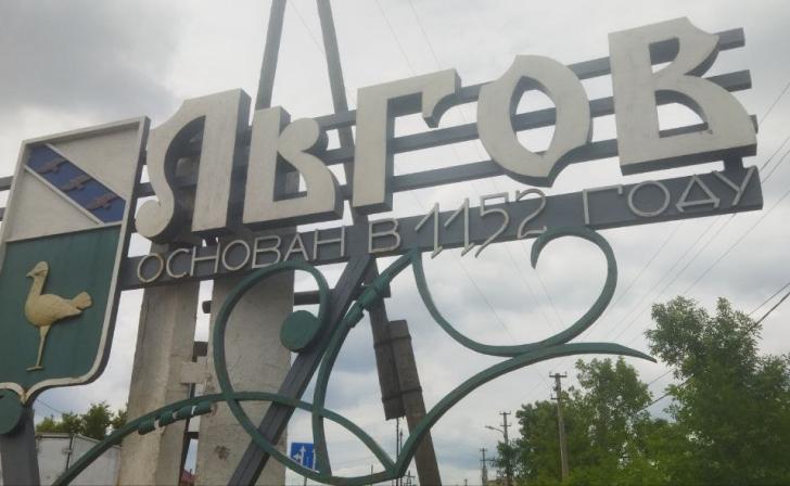 На главу Льгова возбудили дело за нарушения при благоустройстве площади и сквера