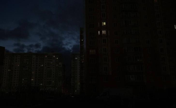 В Курске из-за отключения электроснабжения на подстанции 5 улиц остались без света