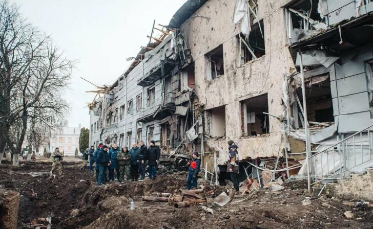 Врио губернатора распустил в Рыльске оперштаб правительства Курской области Врио губернатора распустил в Рыльске оперштаб правительства Курской области