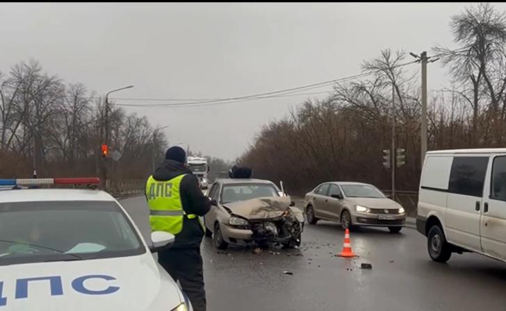 В Курске в жестком ДТП пострадали двое взрослых и 5-летняя девочка