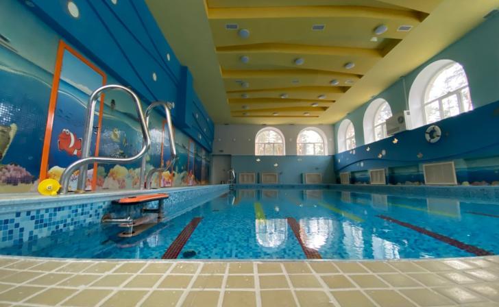 «Европа» установила насосы за 300 тысяч рублей в бассейне «Лесной сказки» «Европа» установила насосы за 300 тысяч рублей в бассейне «Лесной сказки»