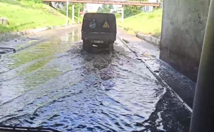 В Курске планируют построить ливневку под мостами на Станционной