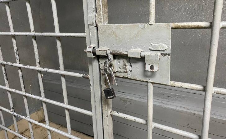 В Курской области уклонившуюся от исправительных работ женщину заключили под стражу