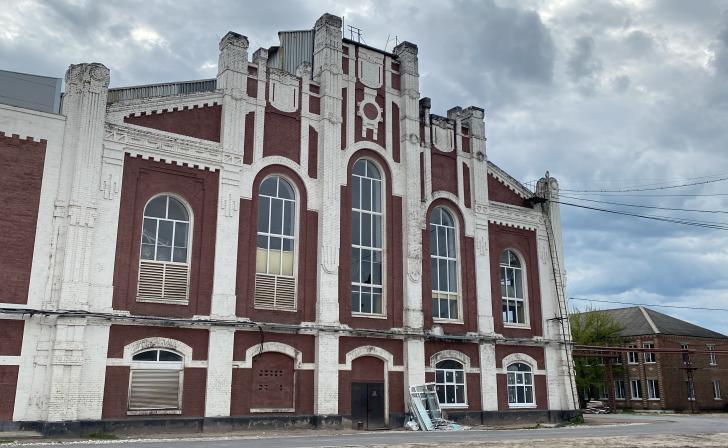 Хинштейн объявил о сборе средств на ремонт разрушенных ОКН в Курской области