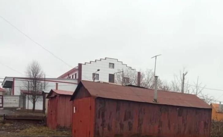 В Курске ищут владельцев незаконных гаражей на ул.Пучковка
